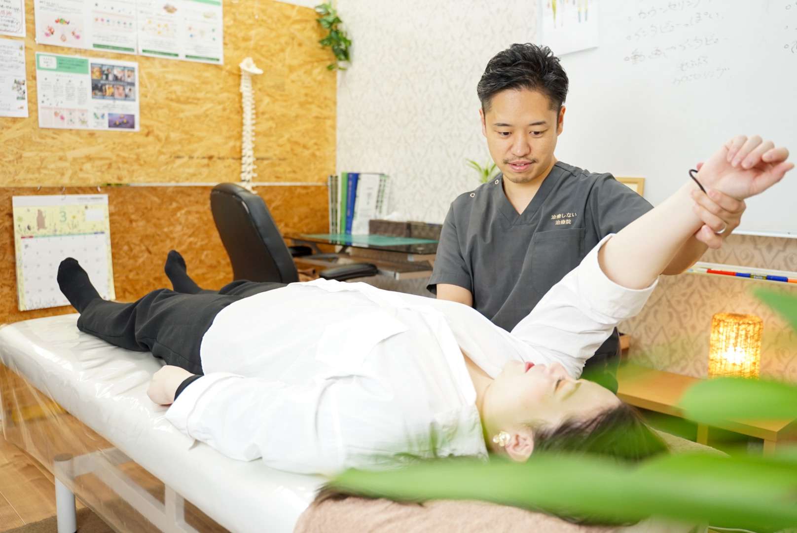 肩が痛いのは肋骨が動いていないから？奈良で根本改善を専門とする整体先生が語る肩痛改善のヒント！治療しない治療院